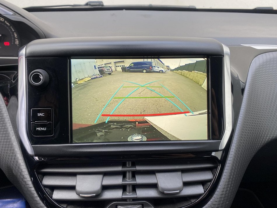 Peugeot 2008 1.2 PT Signature