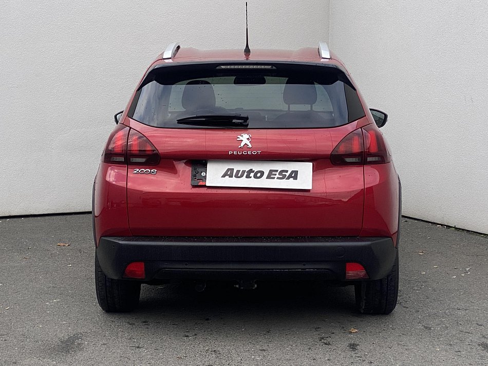 Peugeot 2008 1.2 PT Signature