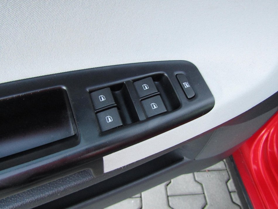 Volkswagen Polo 1.4 i CROSS CROSS