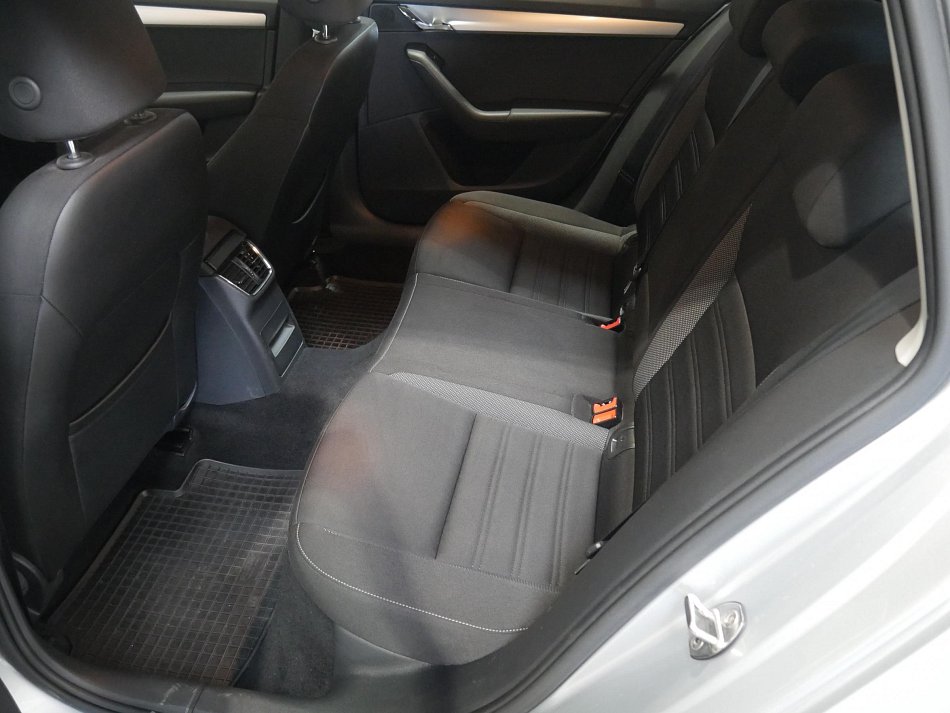 Škoda Octavia III 1.6TDi Ambition Fresh