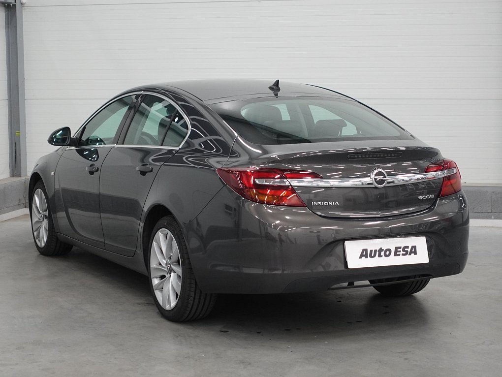 Opel Insignia 2.0CDTi 