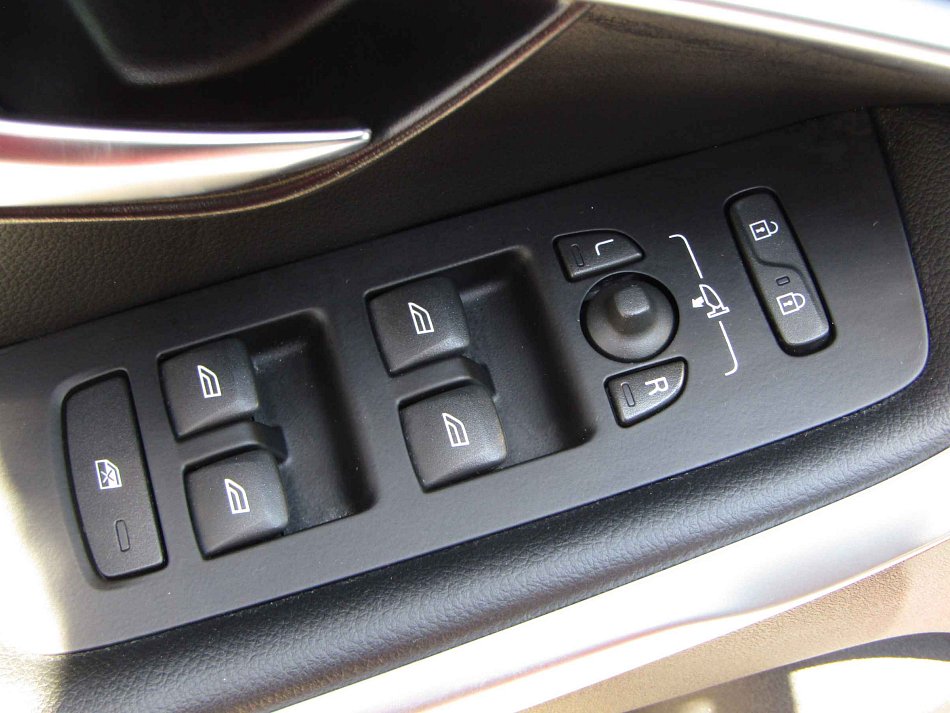 Volvo V40 2.0 D 