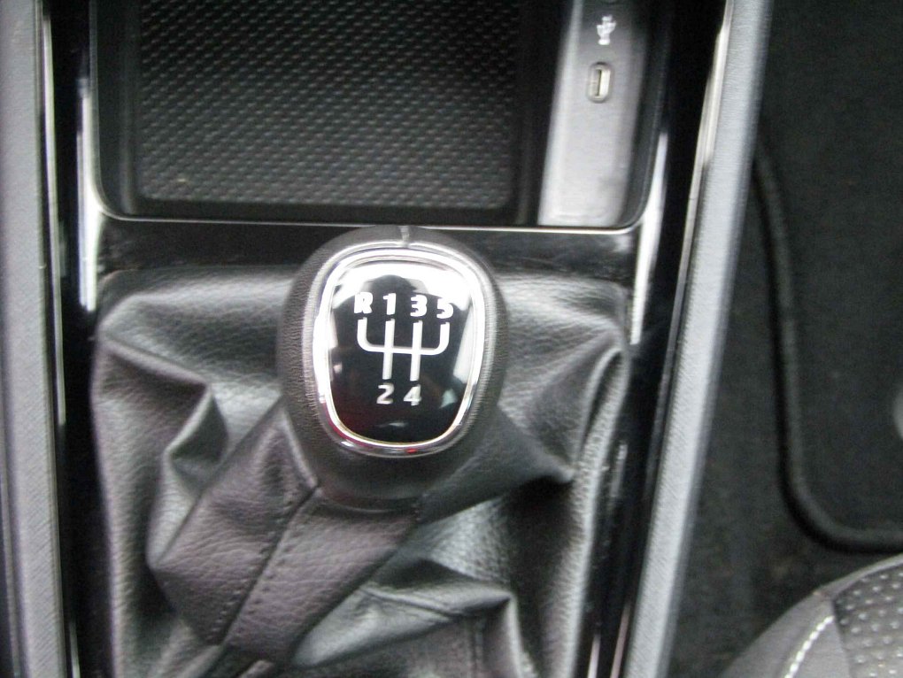 Škoda Kamiq 1.0 TSi Tour