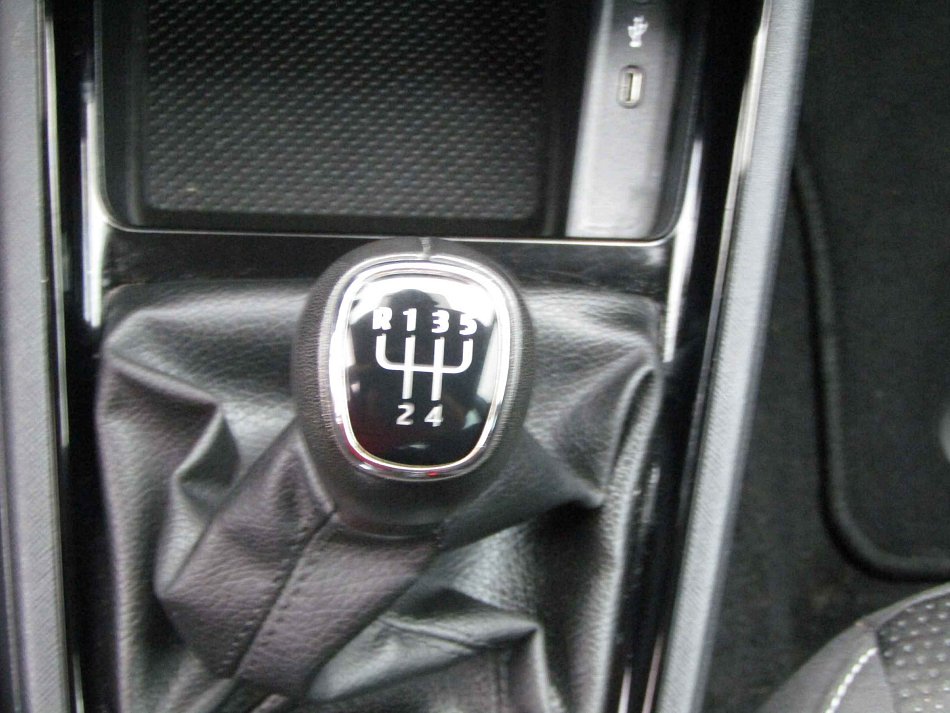 Škoda Kamiq 1.0 TSi Tour