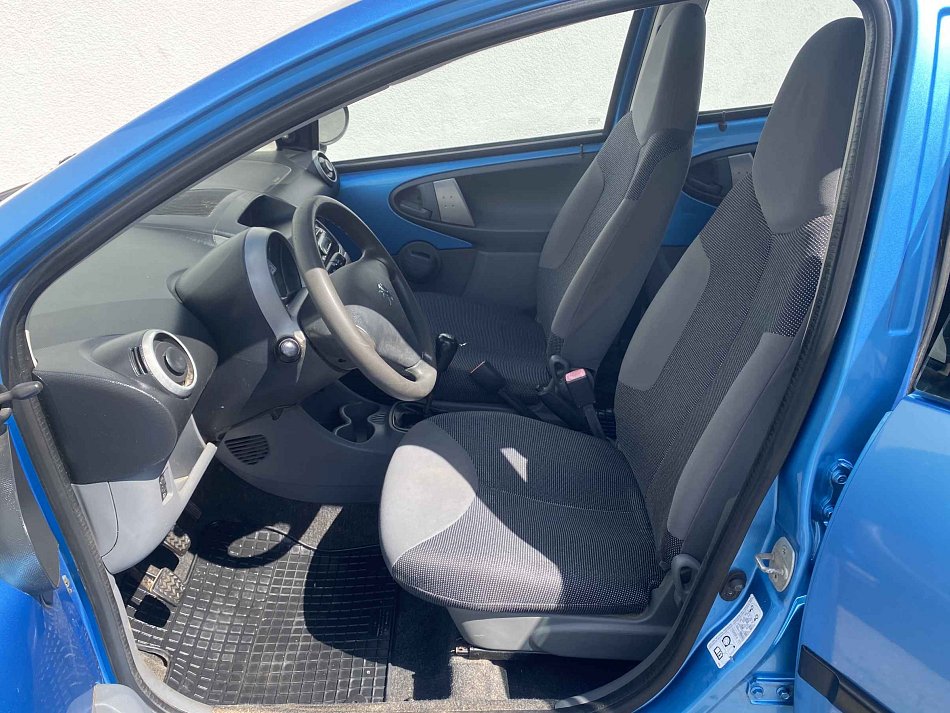 Peugeot 107 1.0i 