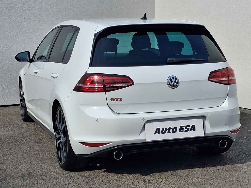 Volkswagen Golf 2.0 TSi GTi