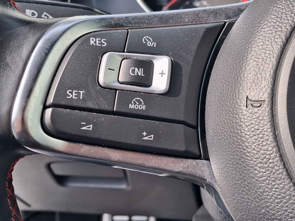 Volkswagen Golf 2.0 TSi GTi