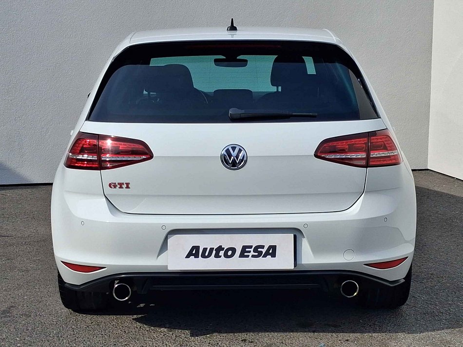 Volkswagen Golf 2.0 TSi GTi