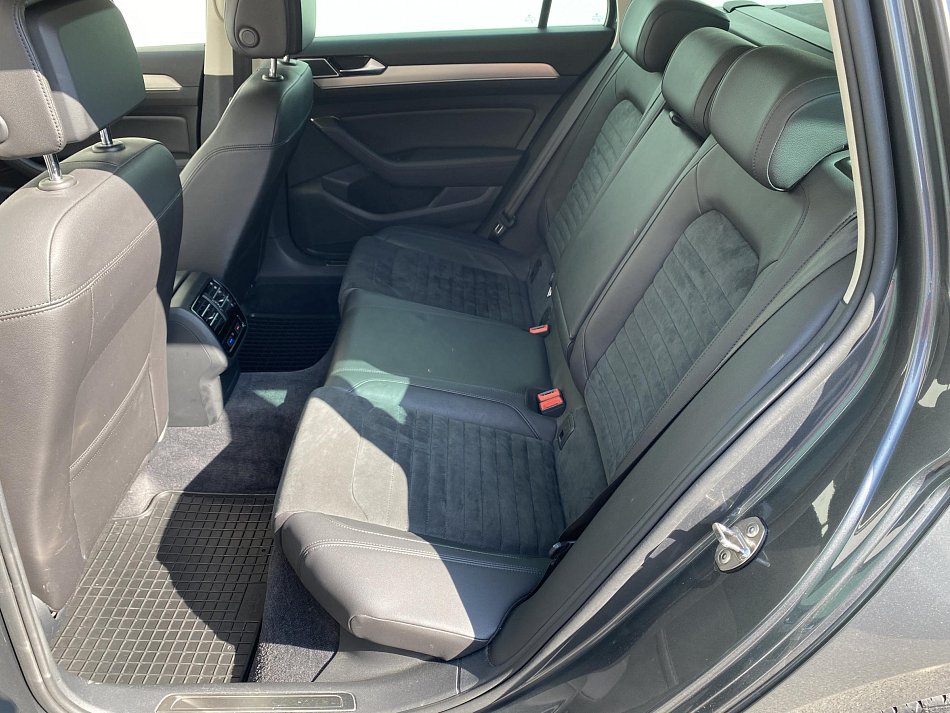 Volkswagen Passat 2.0 TDi Highline