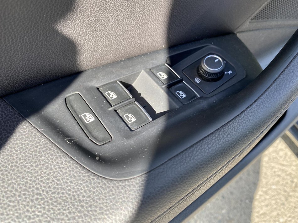 Volkswagen Passat 2.0 TDi Highline