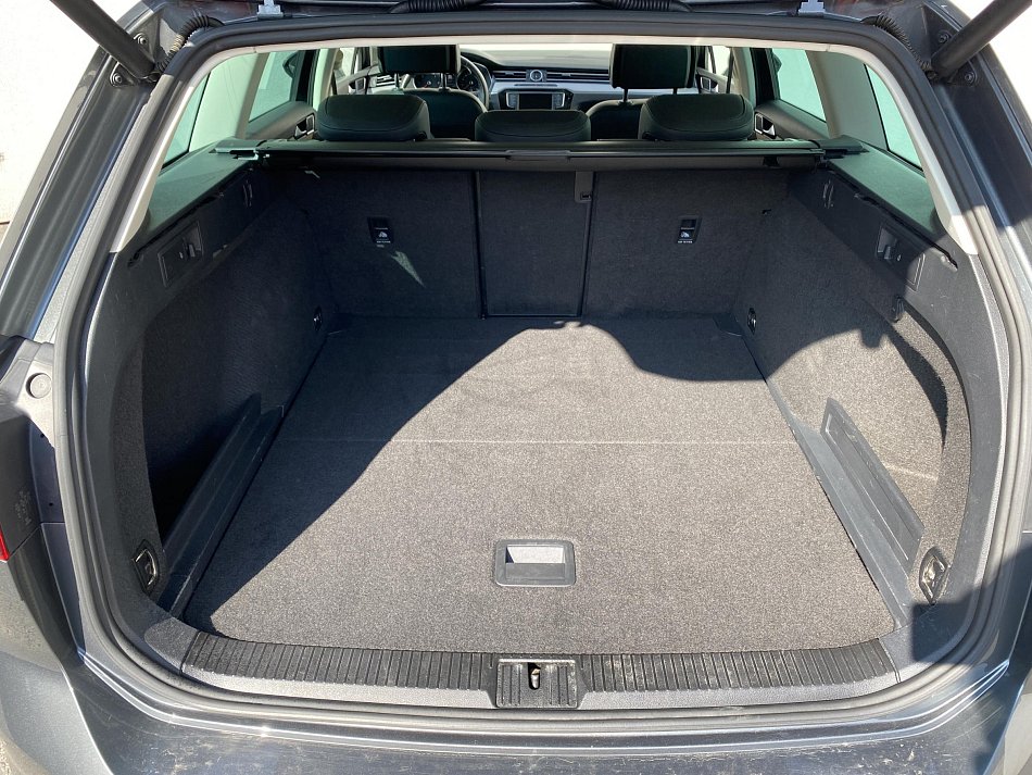 Volkswagen Passat 2.0 TDi Highline