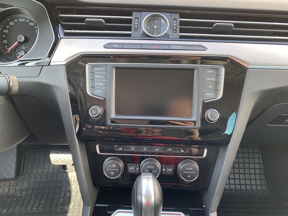 Volkswagen Passat 2.0 TDi Highline