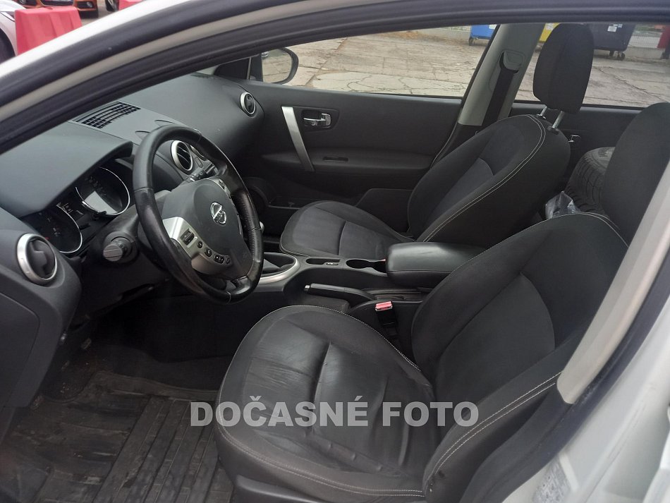 Nissan Qashqai 1.6 i 