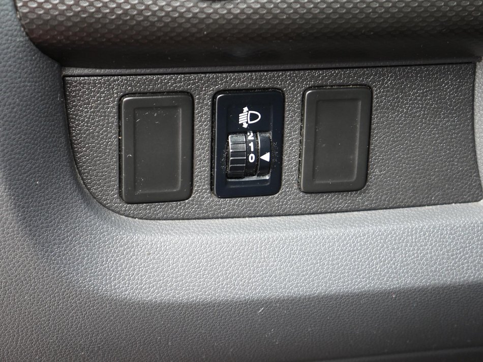 Suzuki Splash 1.0i 
