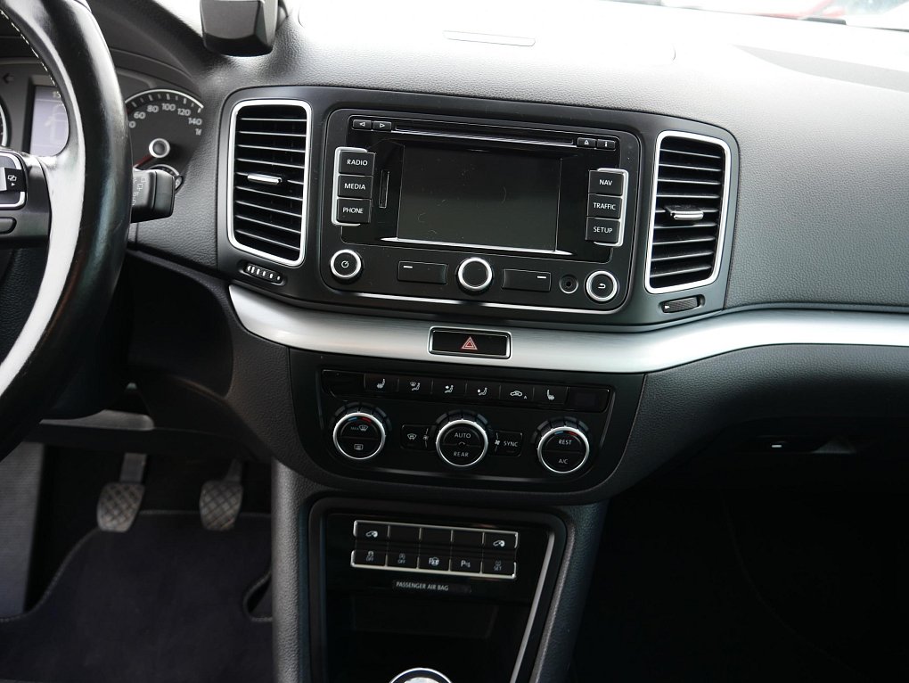 Volkswagen Sharan 2.0 TDI 