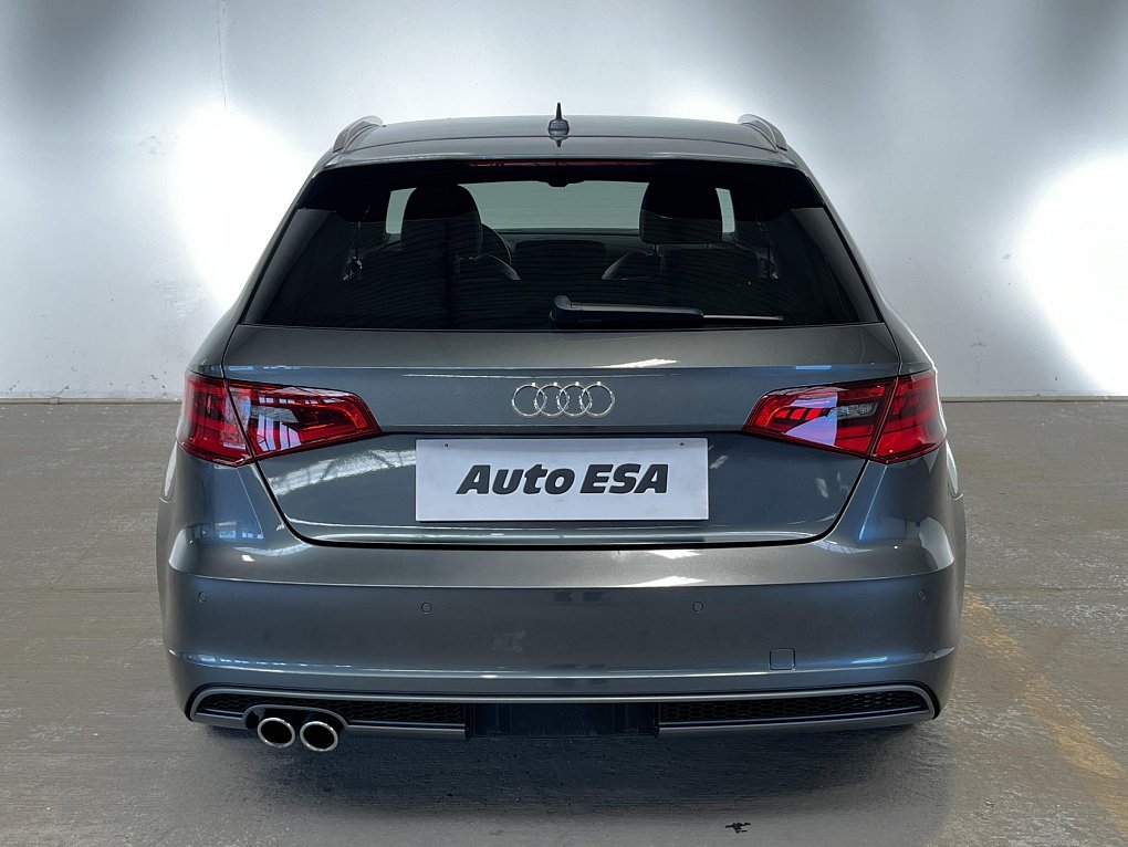 Audi A3 2.0 TDi S-line