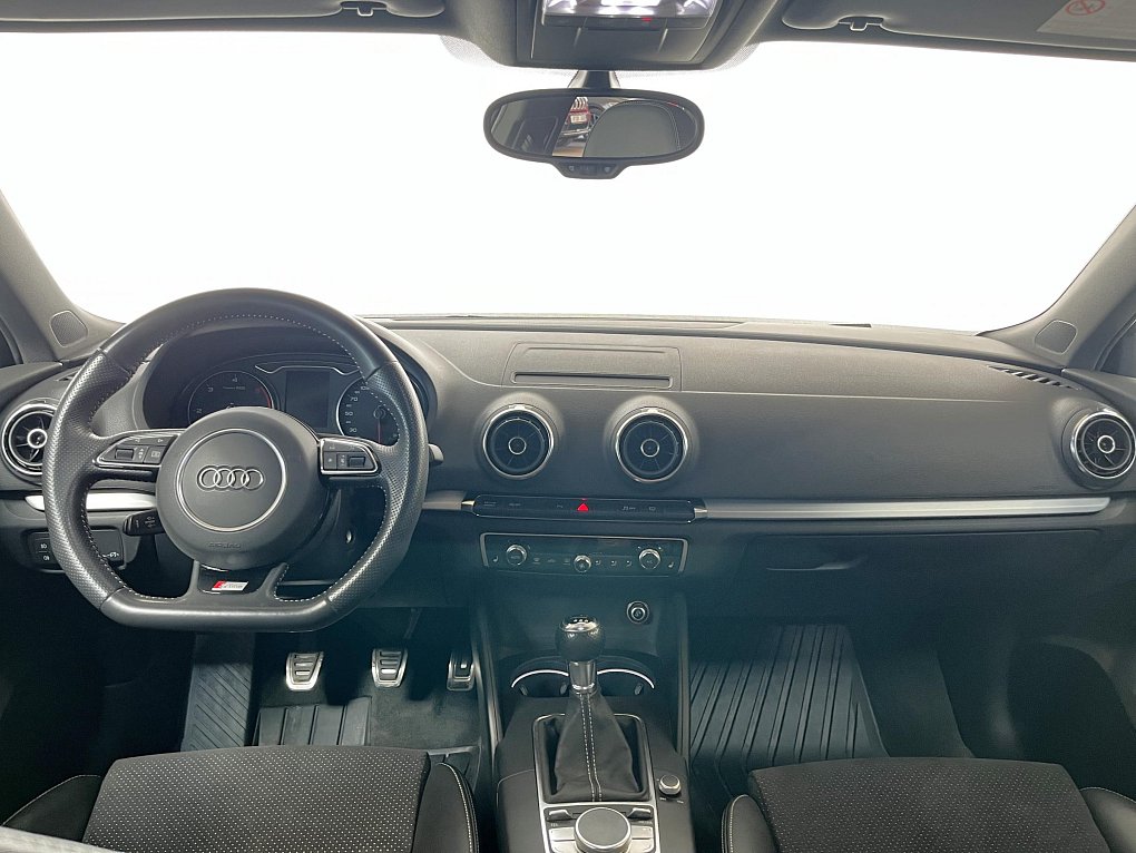 Audi A3 2.0 TDi S-line