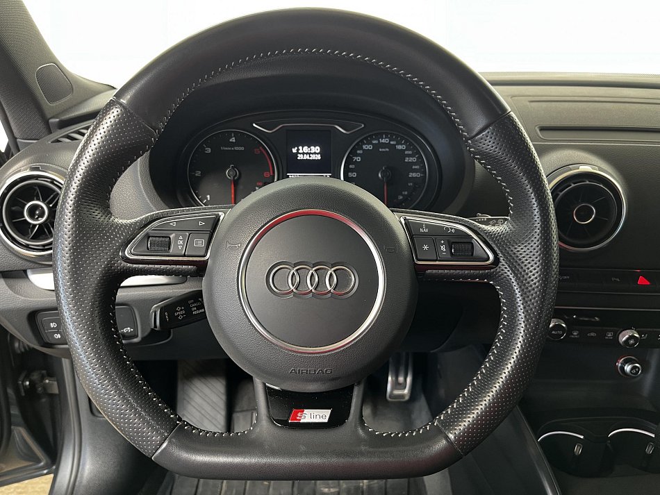 Audi A3 2.0 TDi S-line