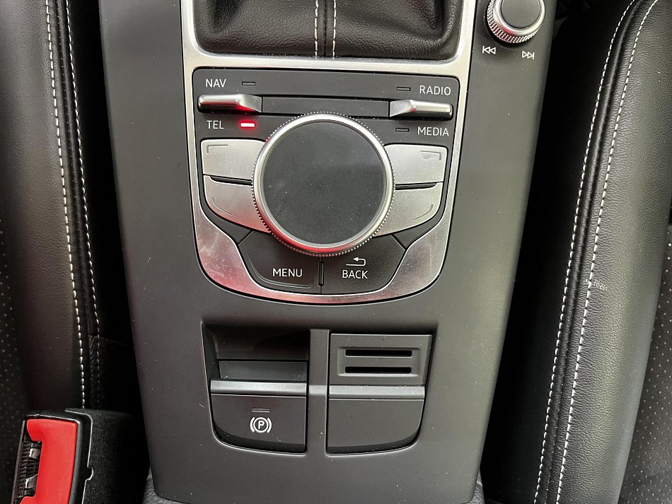 Audi A3 2.0 TDi S-line
