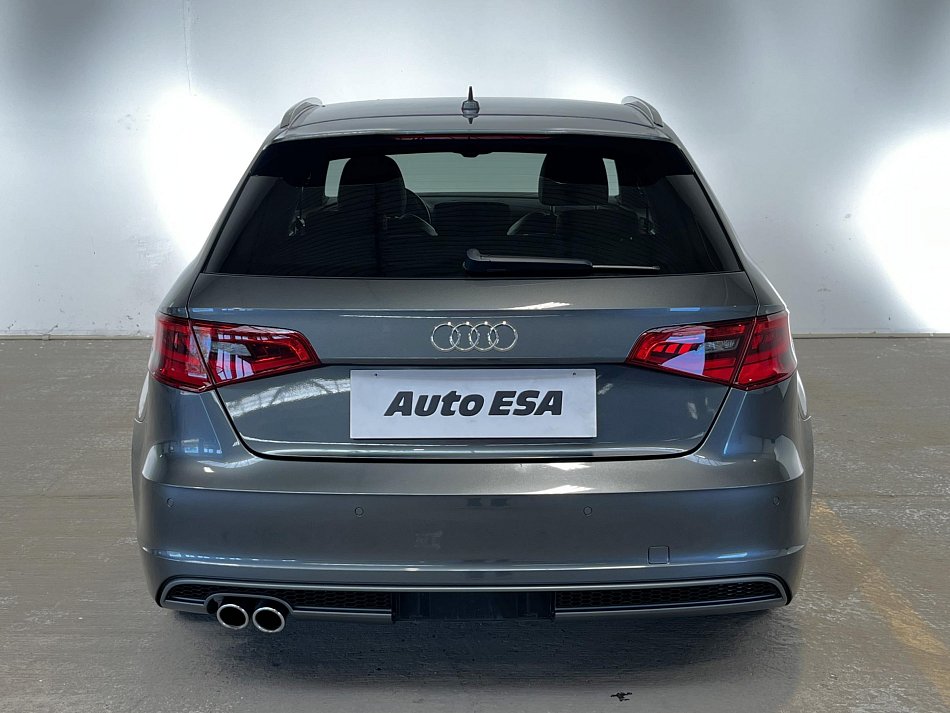 Audi A3 2.0 TDi S-line