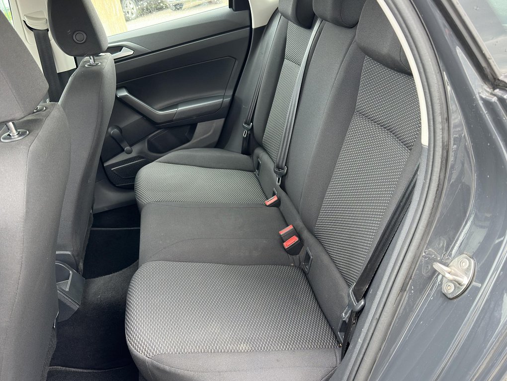 Volkswagen Polo 1.0i 