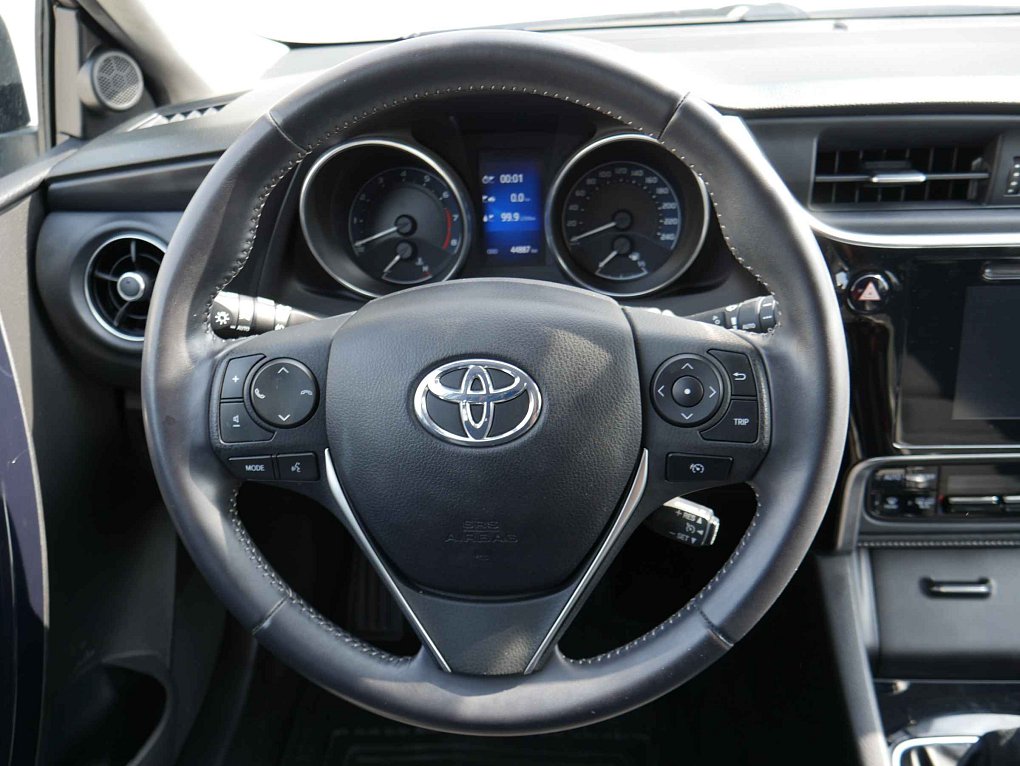 Toyota Auris 1.6 VVT-i Active
