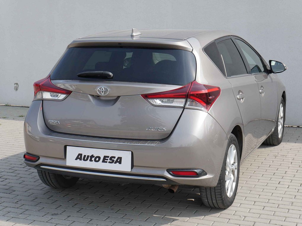 Toyota Auris 1.6 VVT-i Active