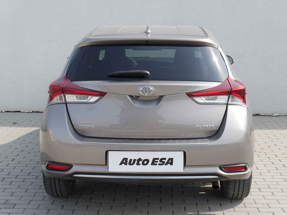 Toyota Auris 1.6 VVT-i Active