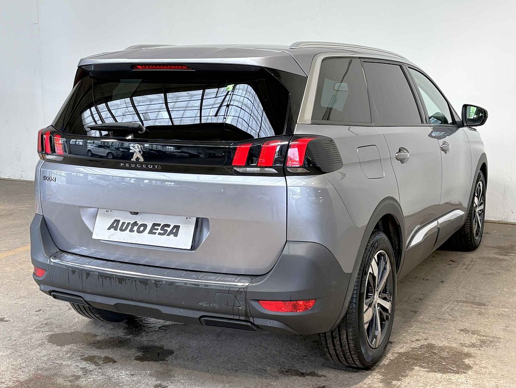Peugeot 5008 1.5HDI 