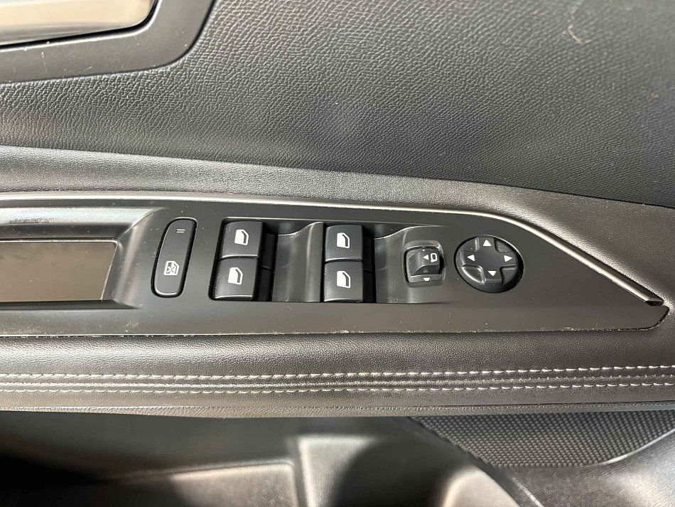 Peugeot 5008 1.5HDI 