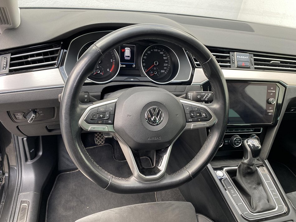Volkswagen Passat 2.0 TDi Elegance