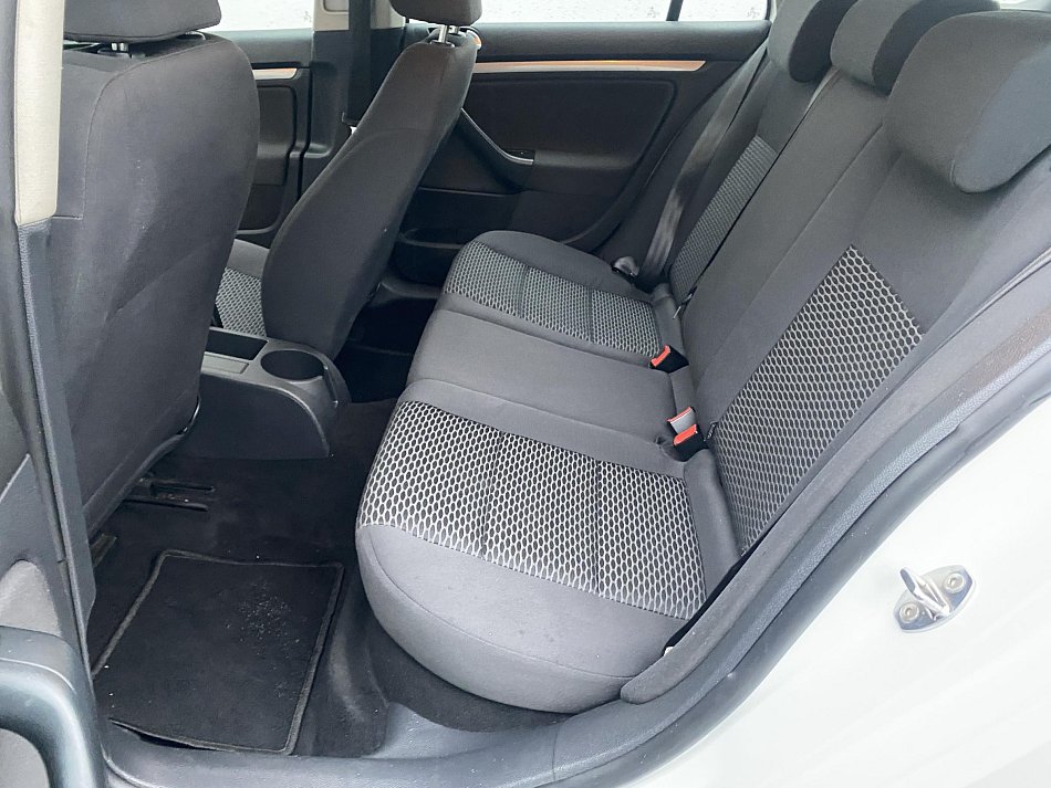 Volkswagen Golf 1.6 TDi Trendline