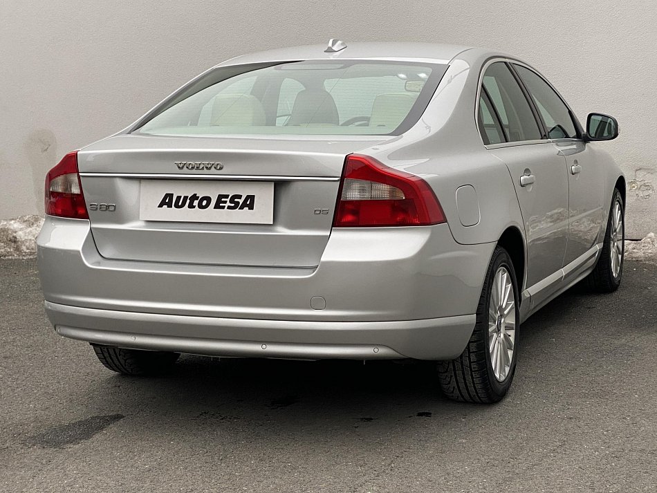 Volvo S80 2.4 D5 