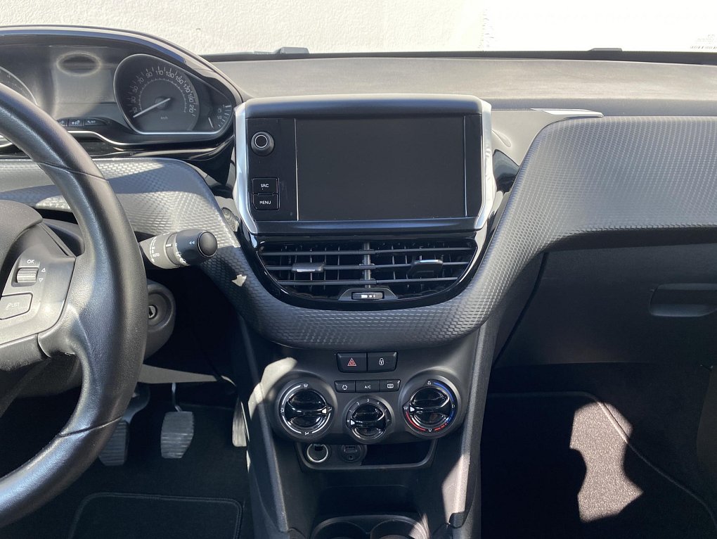 Peugeot 208 1.2PT Style