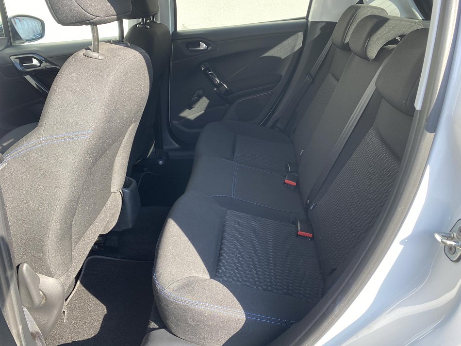 Peugeot 208 1.2PT Style