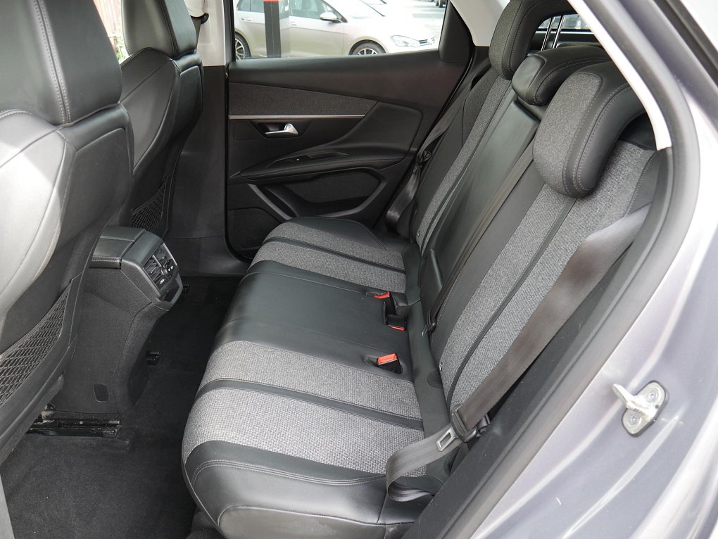 Peugeot 3008 1.5 HDi Allure