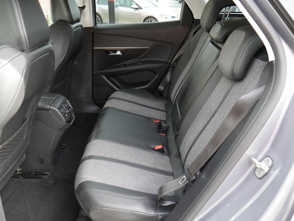 Peugeot 3008 1.5 HDi Allure