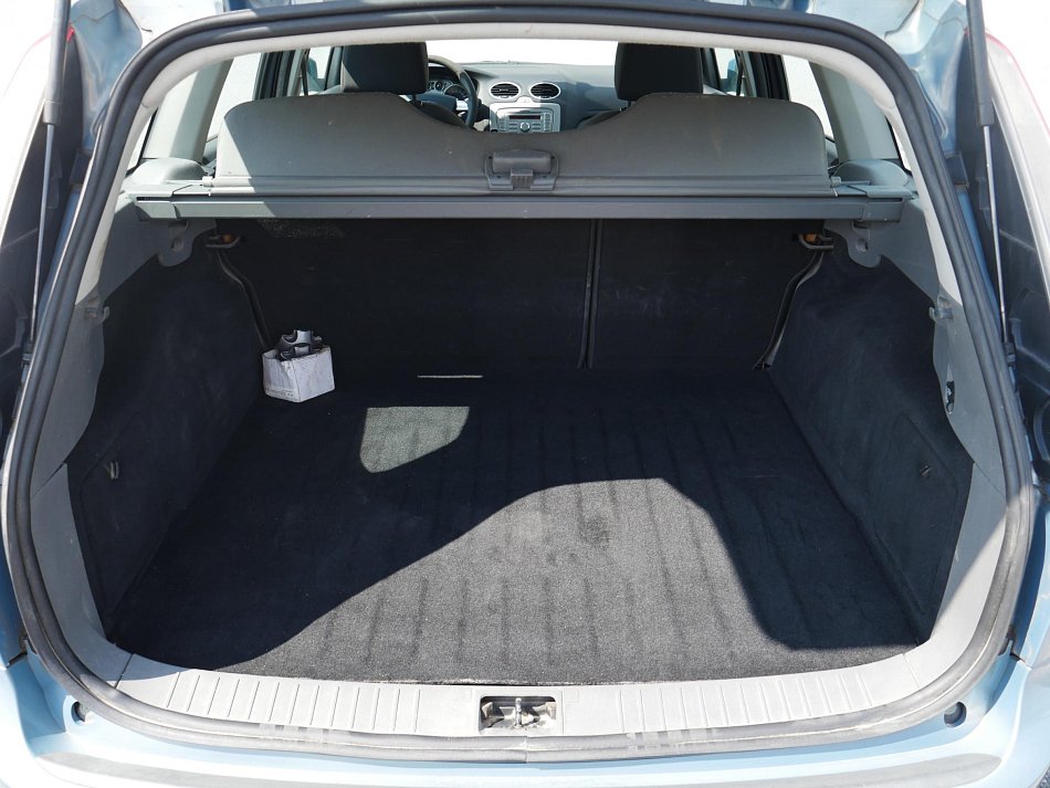 Ford Focus 1.6 i 