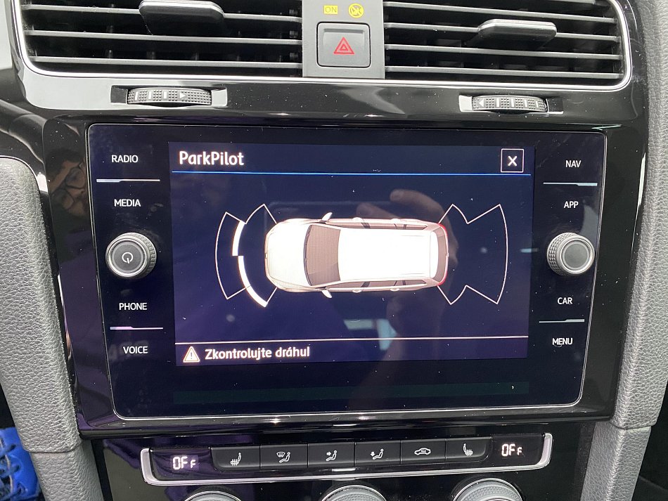 Volkswagen Golf 1.5 TSi Highline