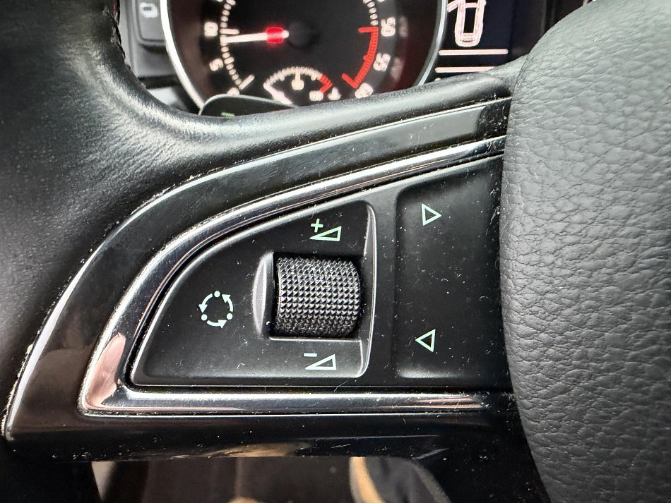 Škoda Superb II 2.0 TDCi Elegance 4x4