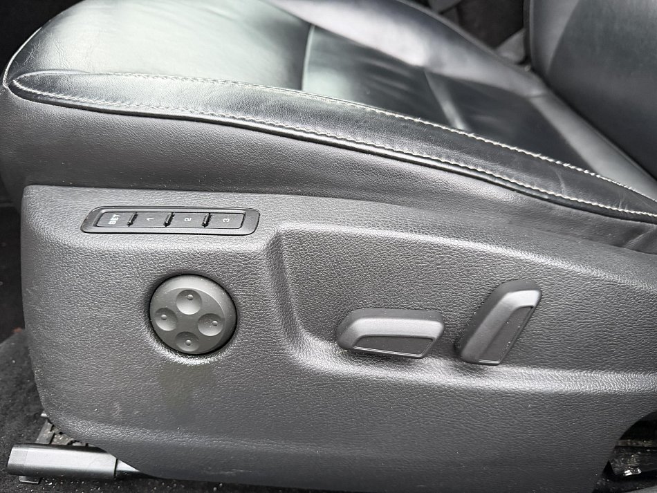 Škoda Superb II 2.0 TDCi Elegance 4x4