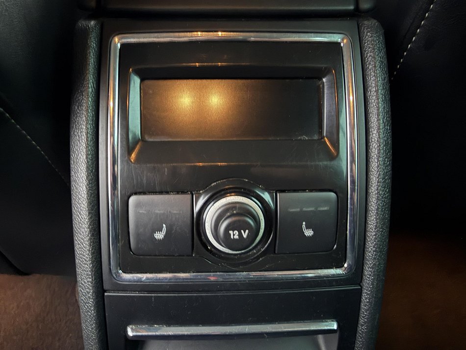 Škoda Superb II 2.0 TDCi Elegance 4x4