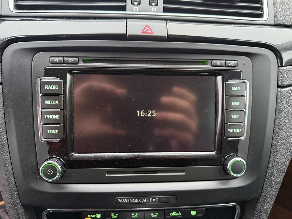 Škoda Superb II 2.0 TDCi Elegance 4x4