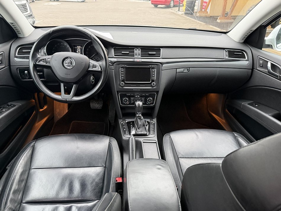 Škoda Superb II 2.0 TDCi Elegance 4x4