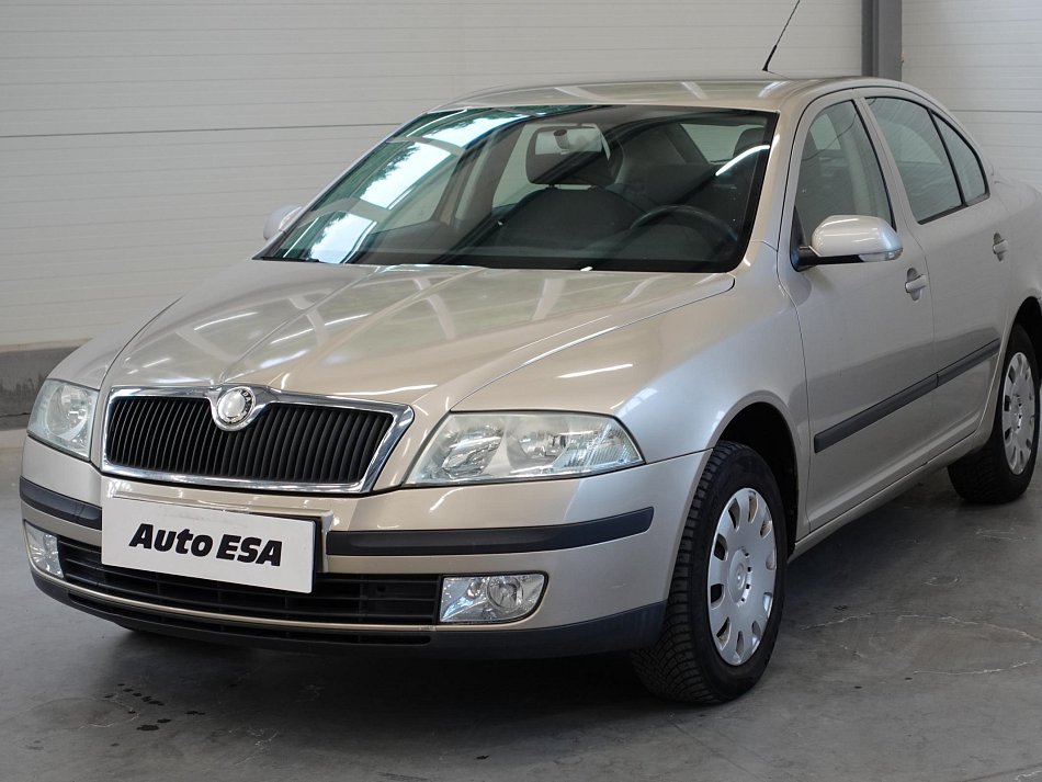 Škoda Octavia II 1.6 i Ambiente