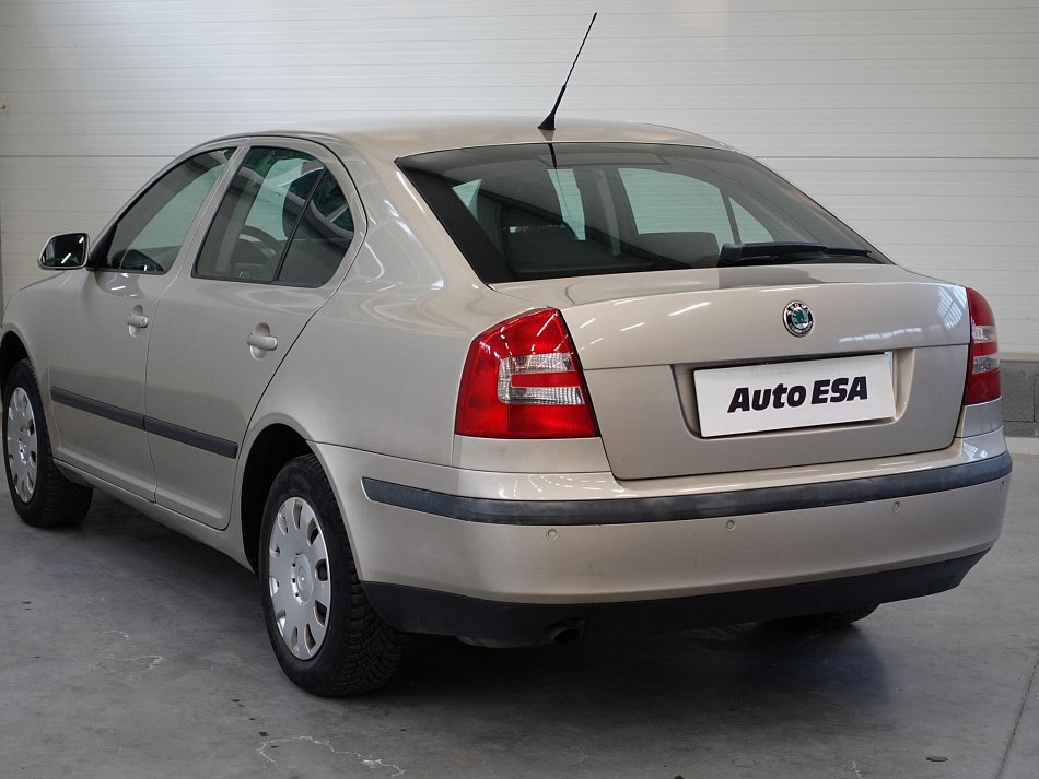 Škoda Octavia II 1.6 i Ambiente