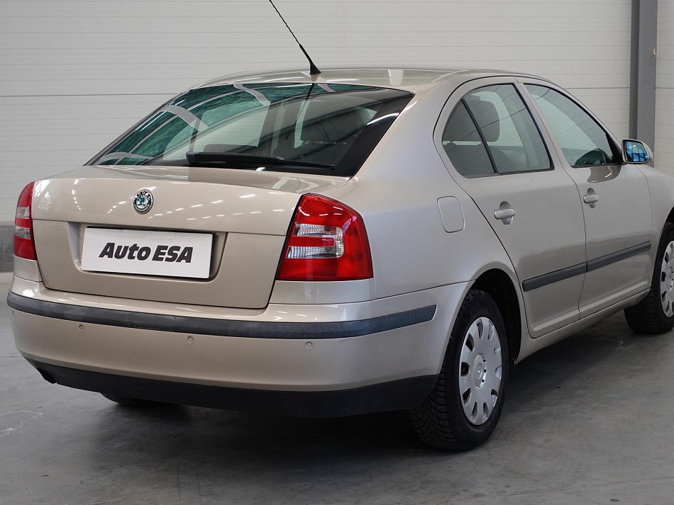 Škoda Octavia II 1.6 i Ambiente