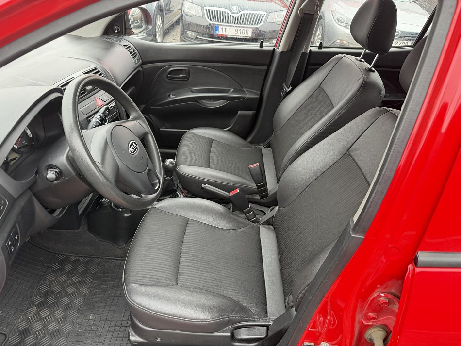 Kia Picanto 1.0i 