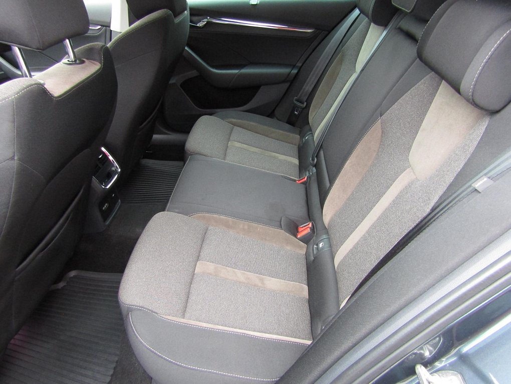 Škoda Octavia IV 2.0TDi Scout 4x4