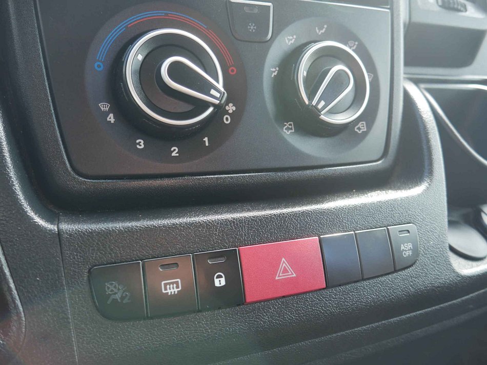 Citroën Jumper 2.0HDi  L3H2 6míst